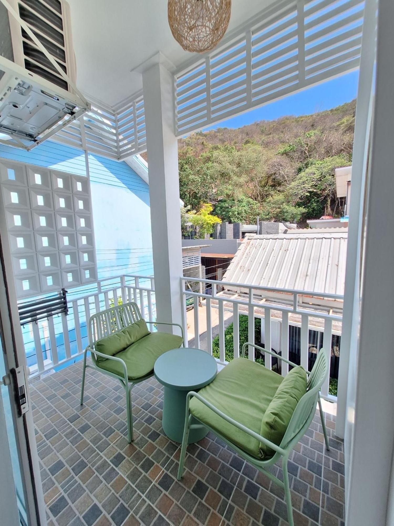 Koh Larn White House Hotel Eksteriør billede